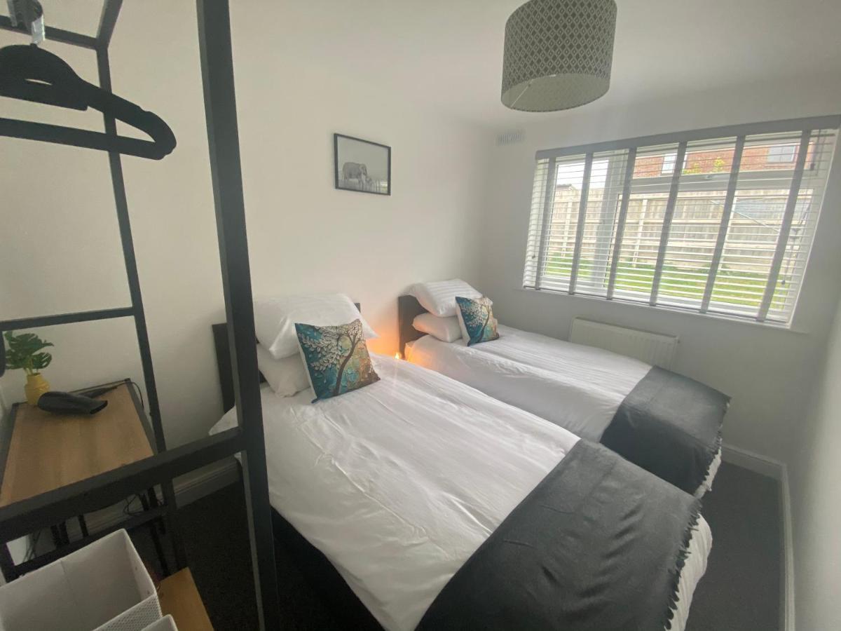 Beau - Brambles Chine, Colwell Bay - 5 Star Wifi - Short Walk To The Hut And Beach - 1 Night Stays Available - Ferry Offers Freshwater Eksteriør billede